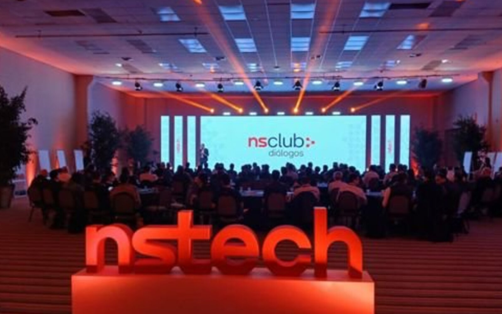 NS Tech NS Club Diálogos